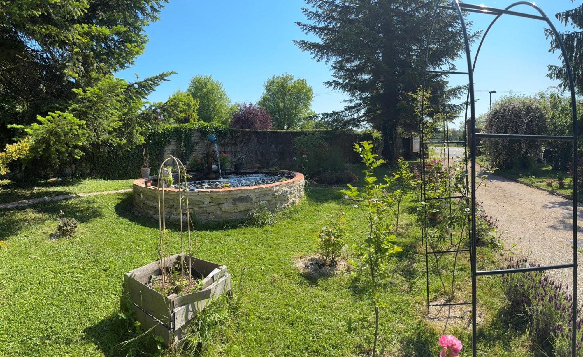 Le Cedre Bleu - Bed & Breakfast *